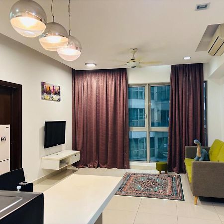 Regalia Upper View By Willow Homes كوالالمبور المظهر الخارجي الصورة