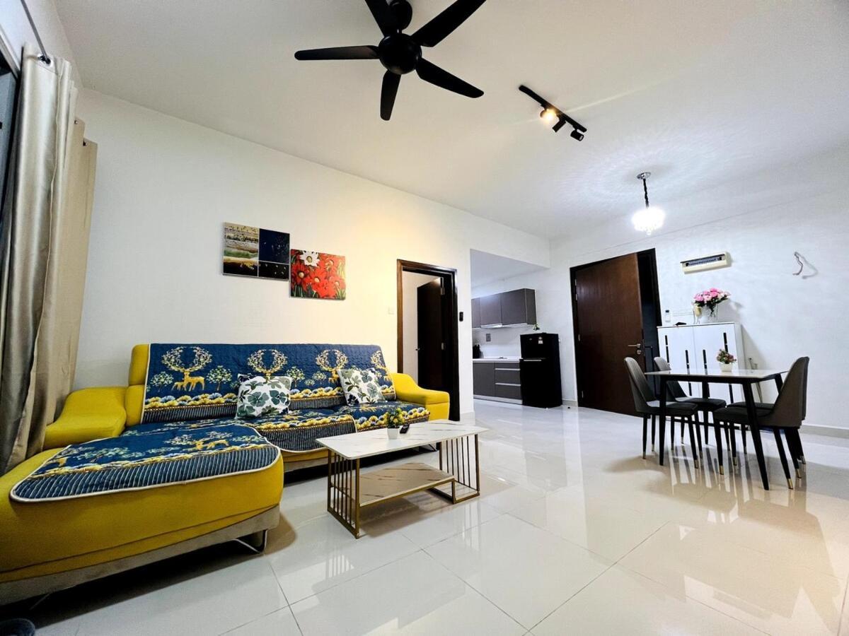 Regalia Upper View By Willow Homes كوالالمبور الغرفة الصورة